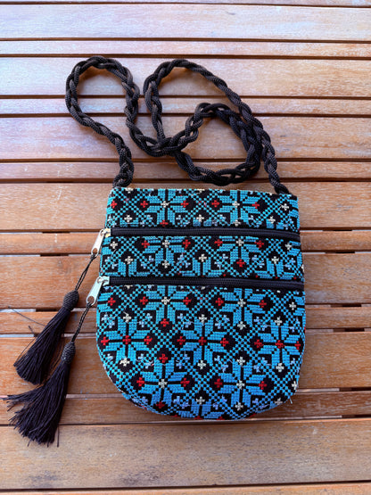 Crossbody Tatreez bag ￼