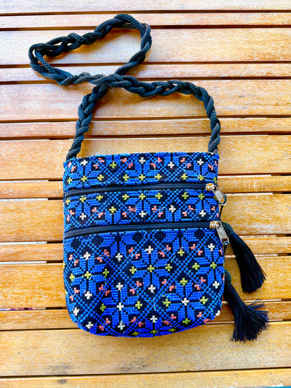 Crossbody Tatreez bag ￼