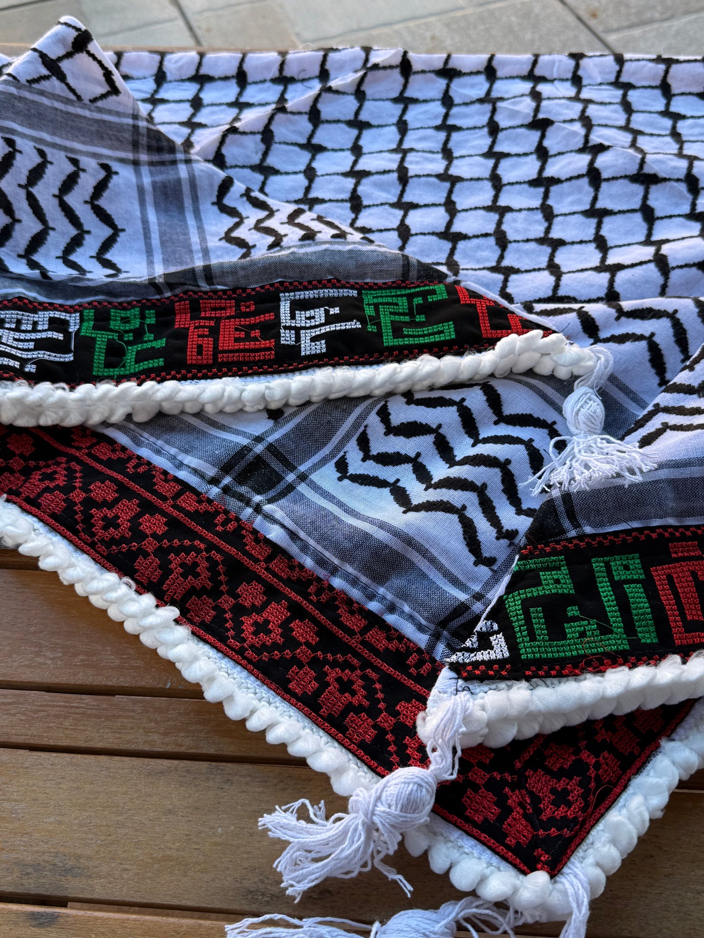 Reversible double sided embroidered Kufiyah