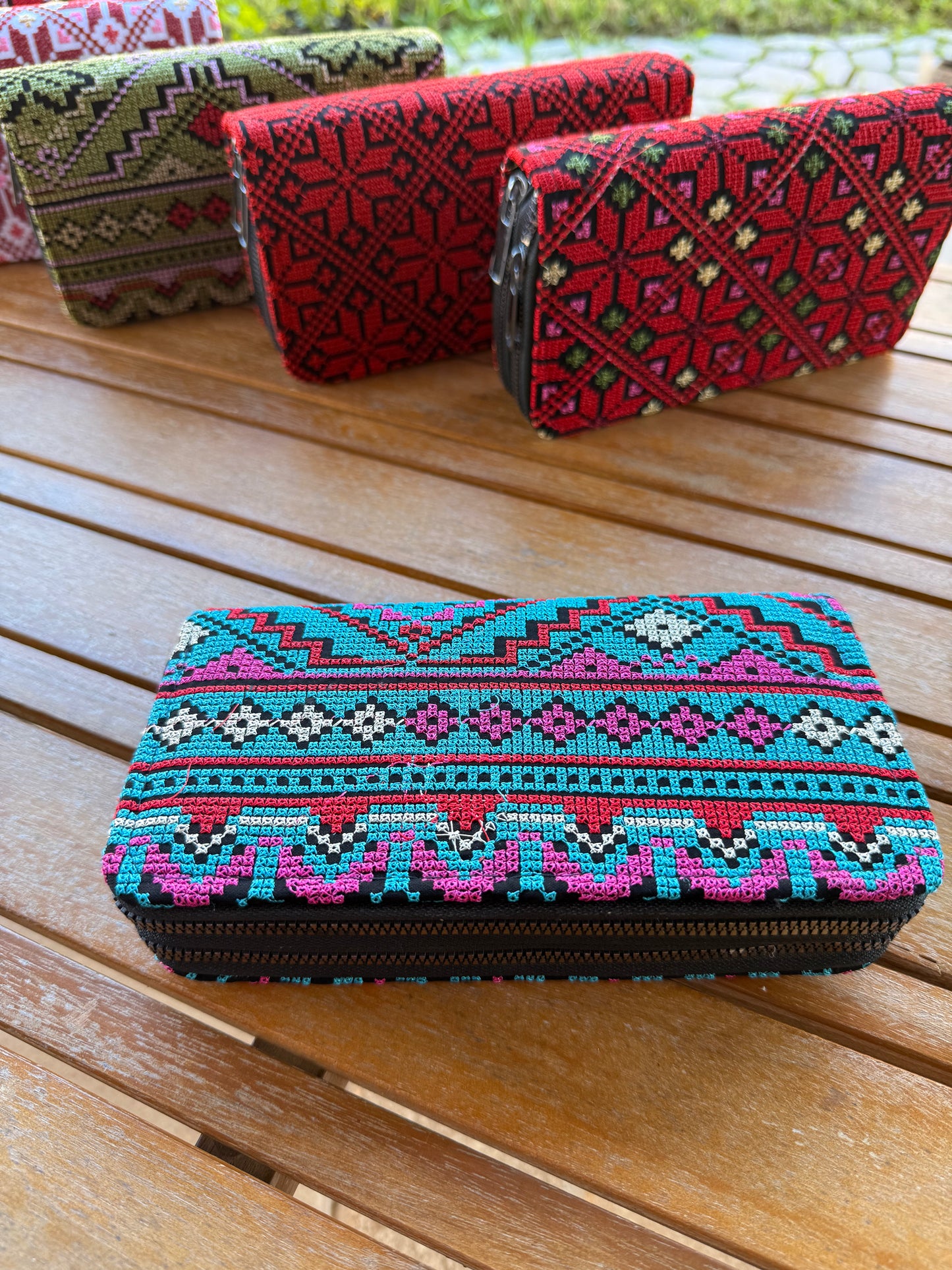 Juzdan Palestinian embroidery wallets ￼
