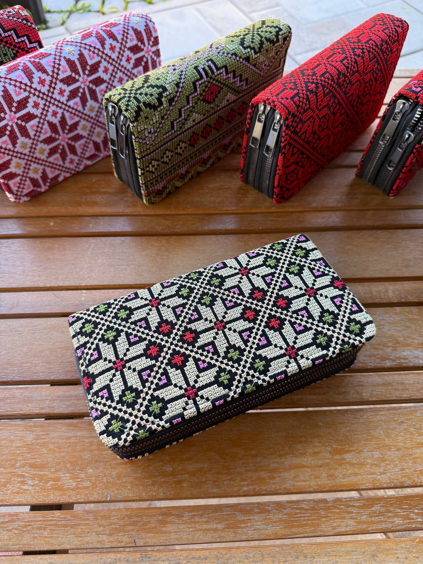 Juzdan Palestinian embroidery wallets ￼