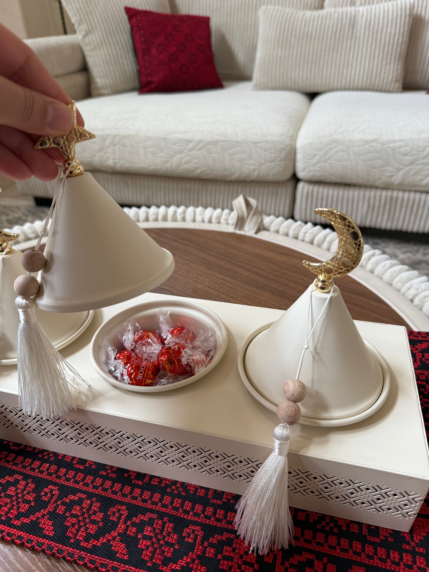 Nour Al-Diyafa Serving Stand